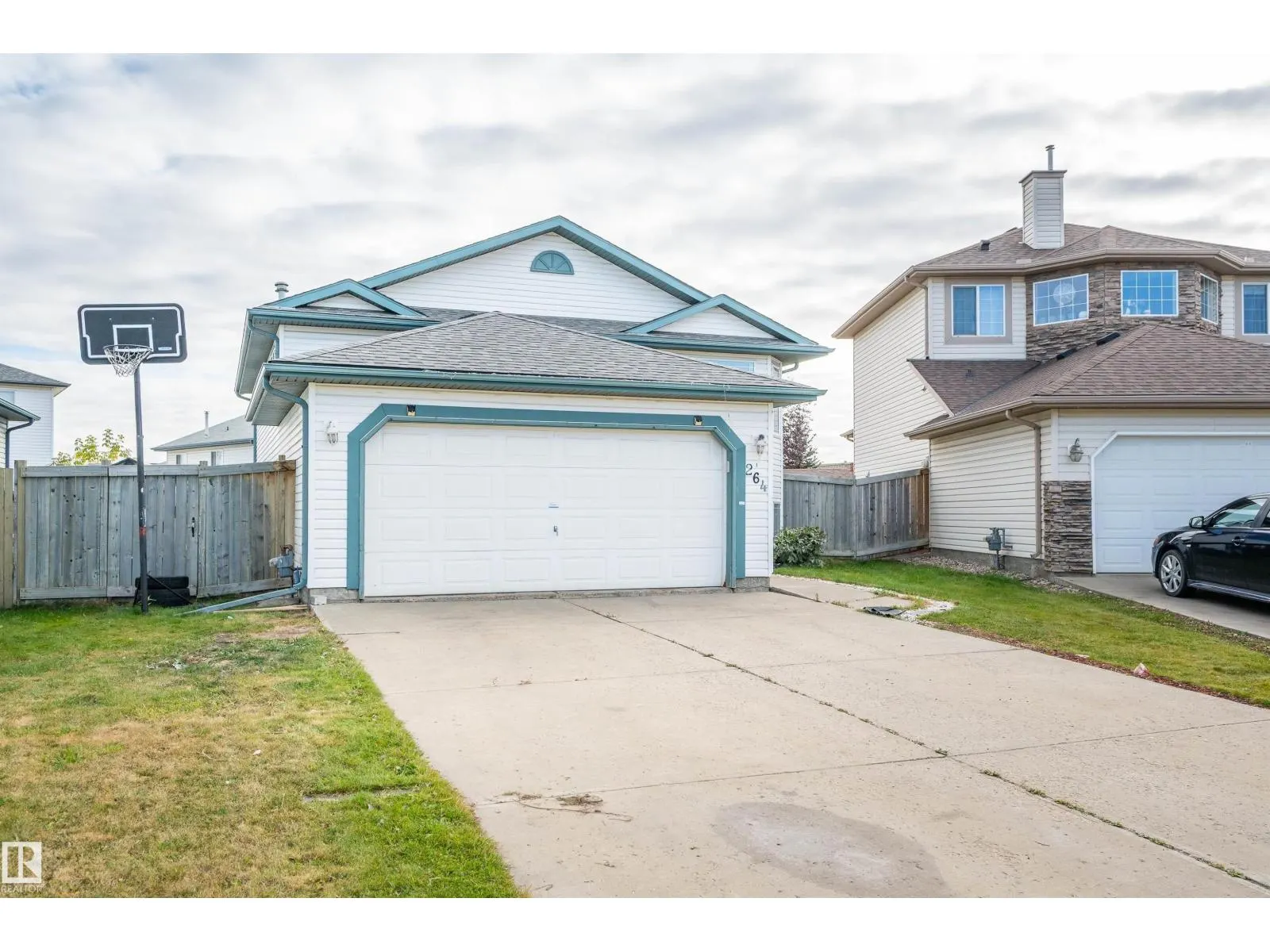 264 DUNVEGAN RD NW