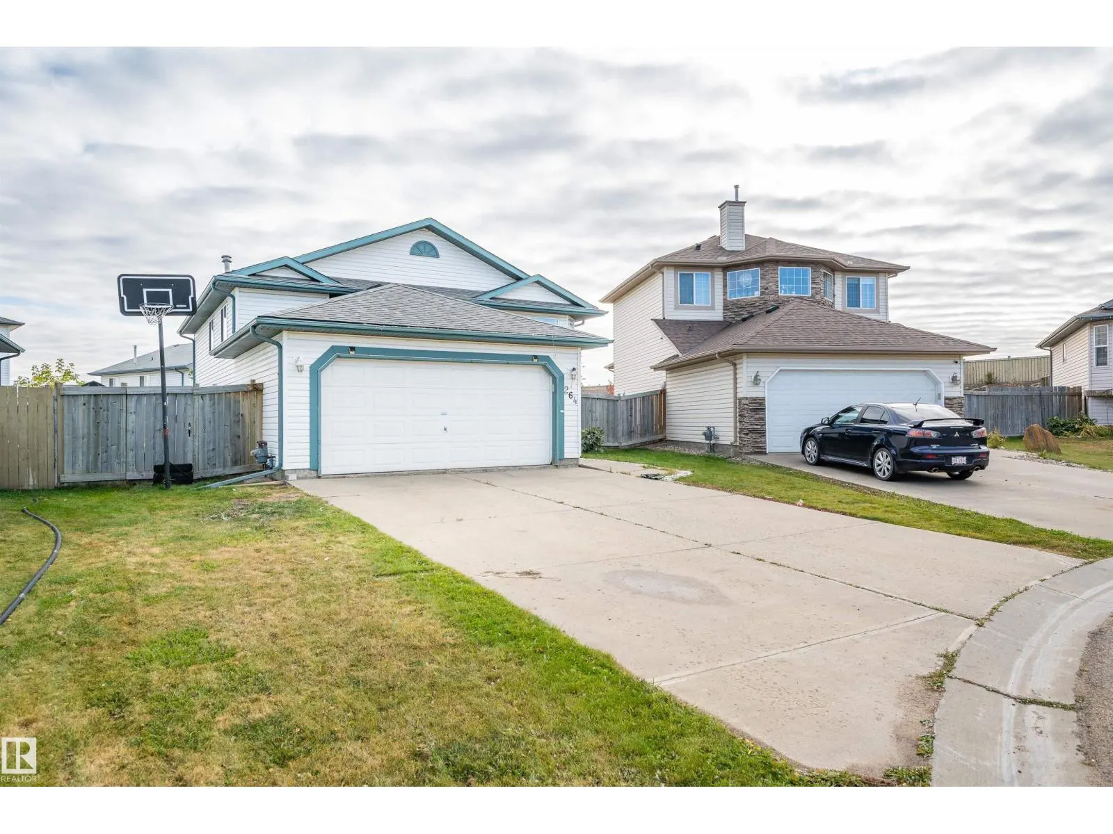 264 DUNVEGAN RD NW
