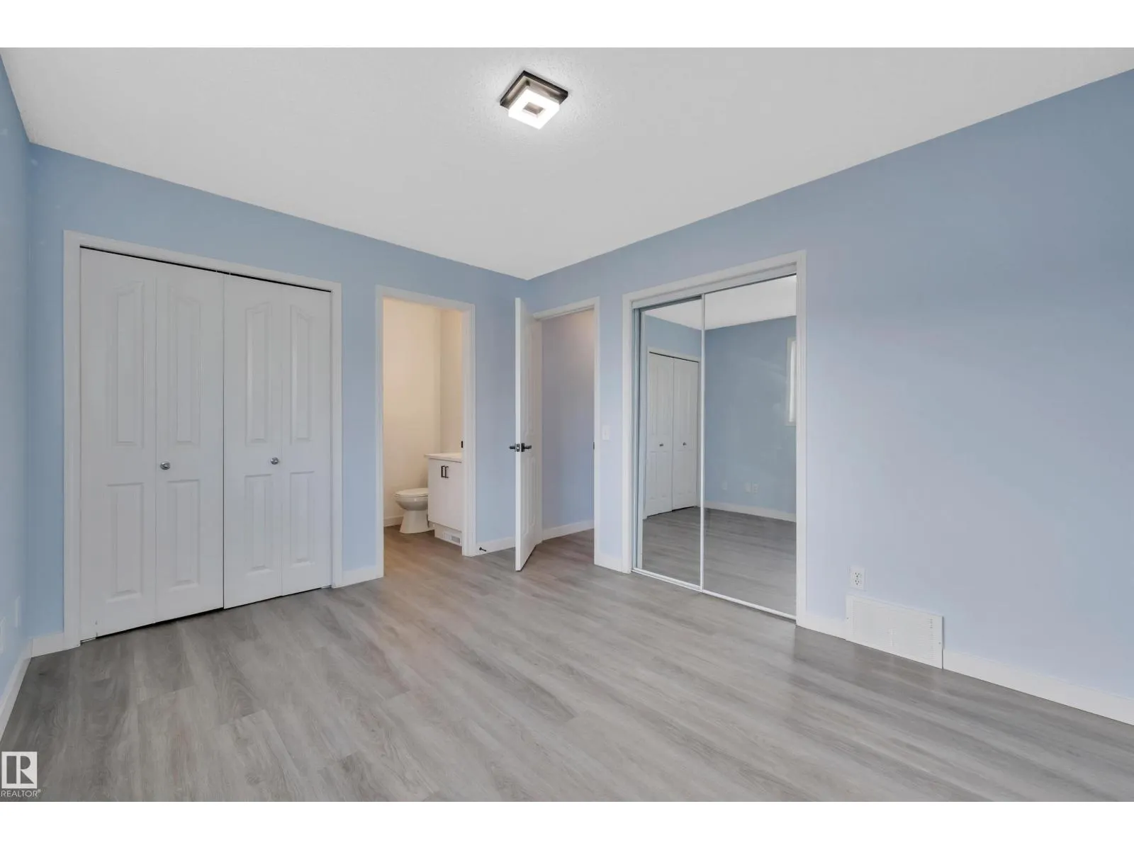 264 DUNVEGAN RD NW