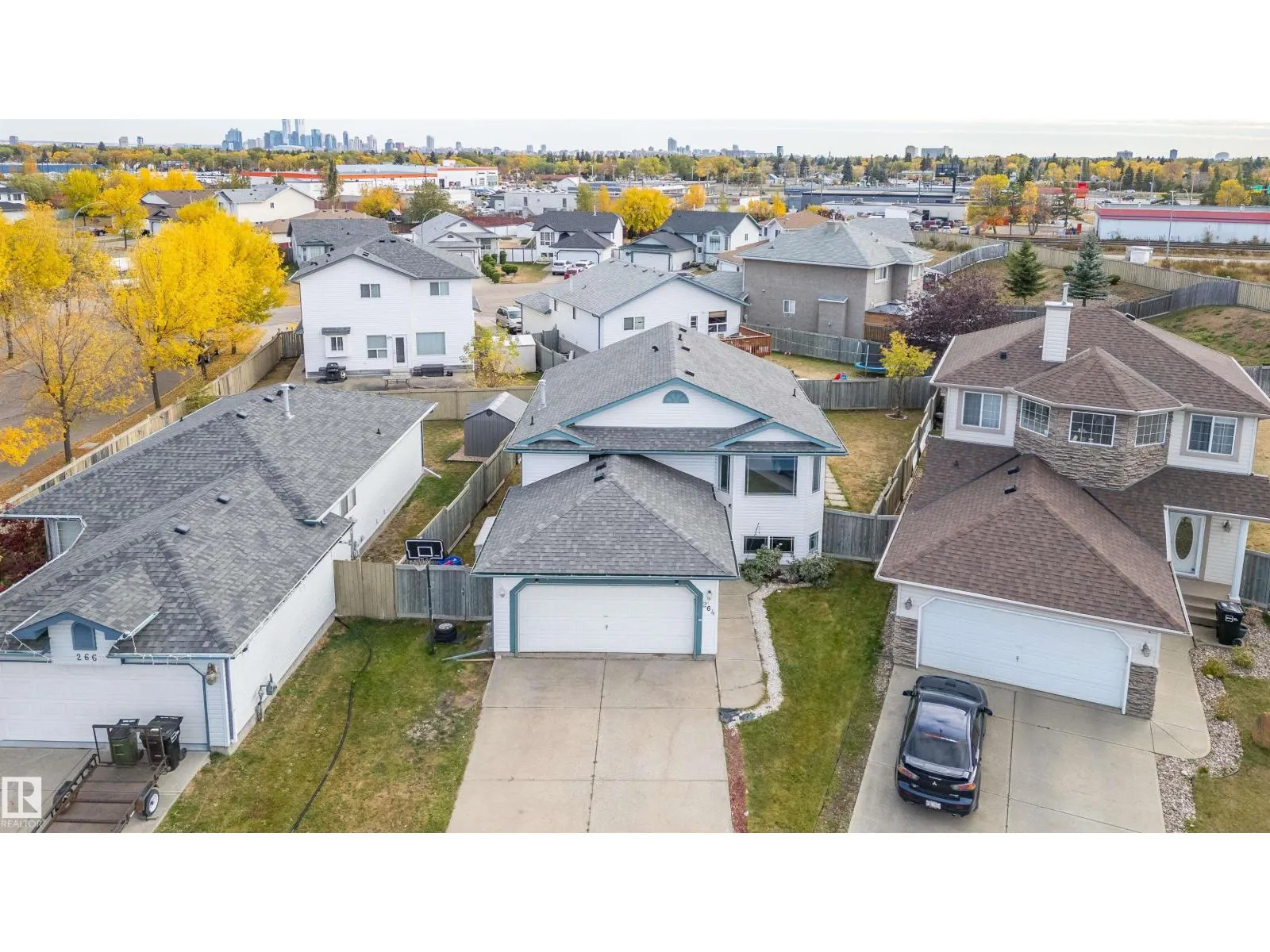264 DUNVEGAN RD NW