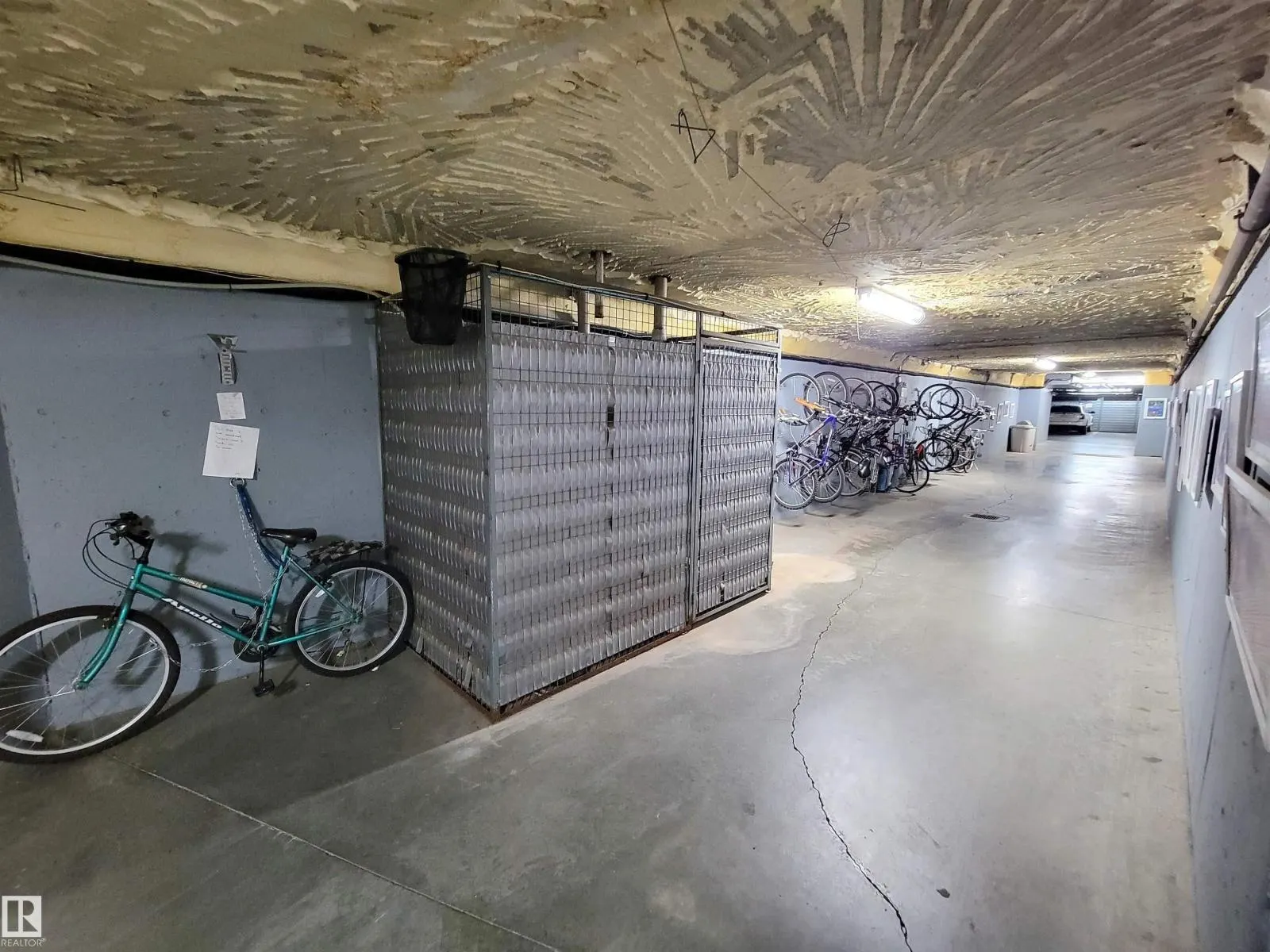 #402 8942 156 ST NW