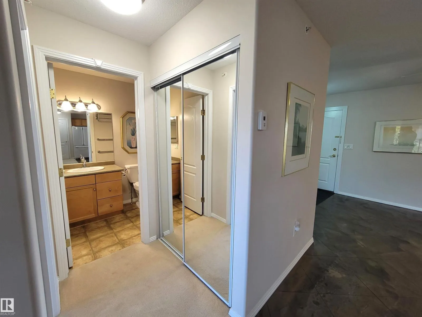 #402 8942 156 ST NW