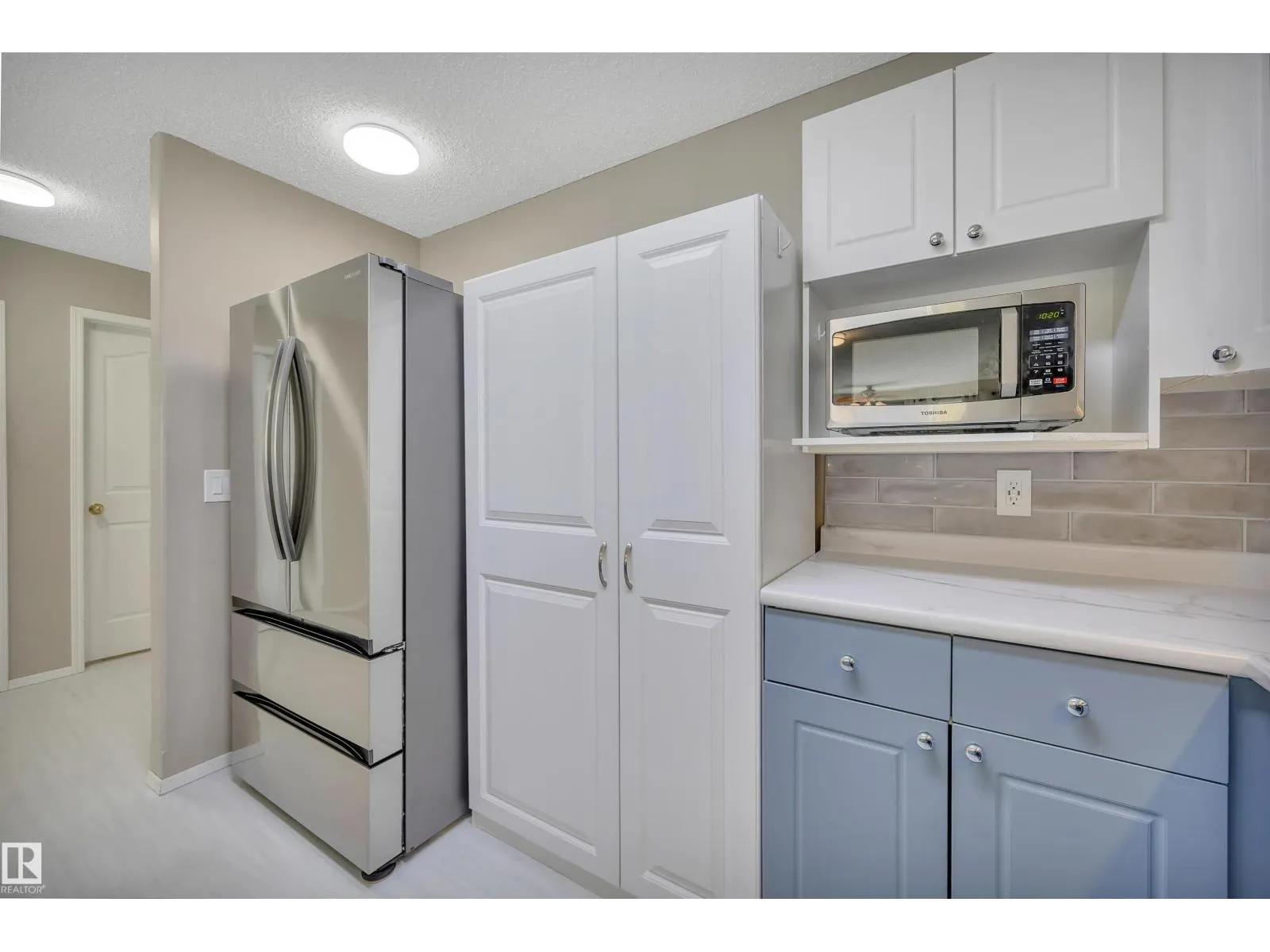 #305 10221 111 ST NW