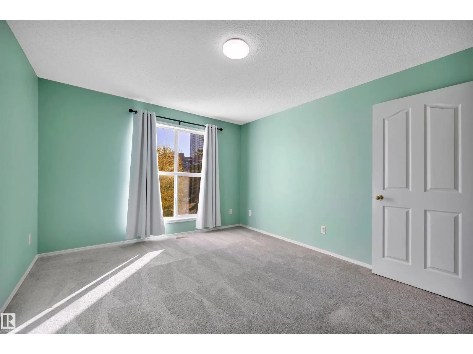 #305 10221 111 ST NW