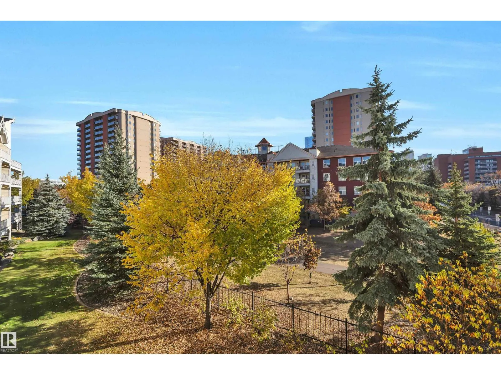 #305 10221 111 ST NW