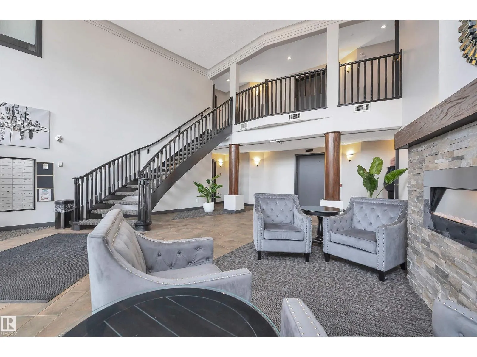 #305 10221 111 ST NW