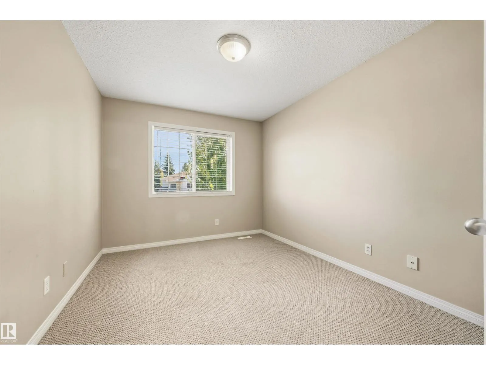1324 FALCONER RD NW