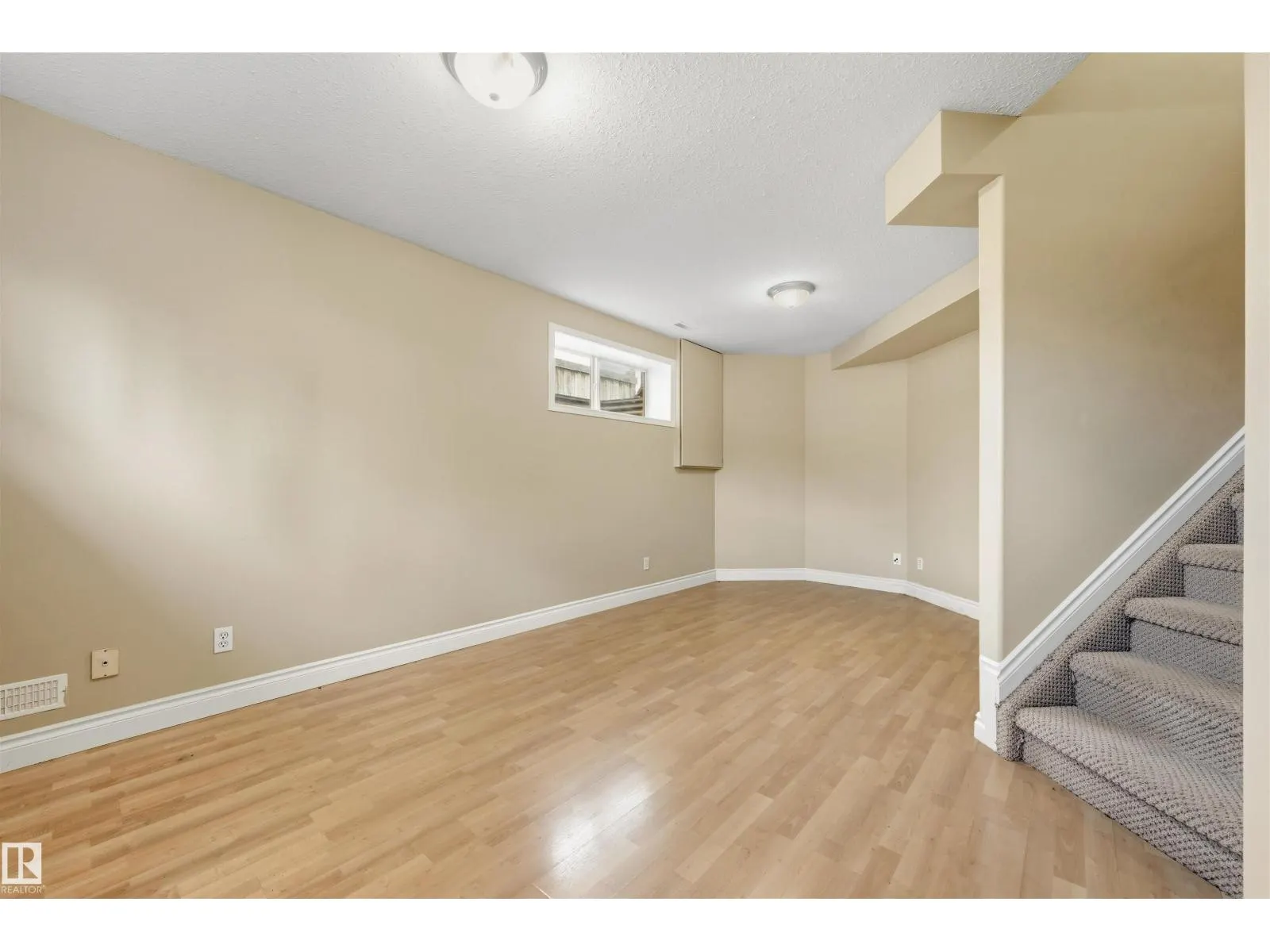 1324 FALCONER RD NW