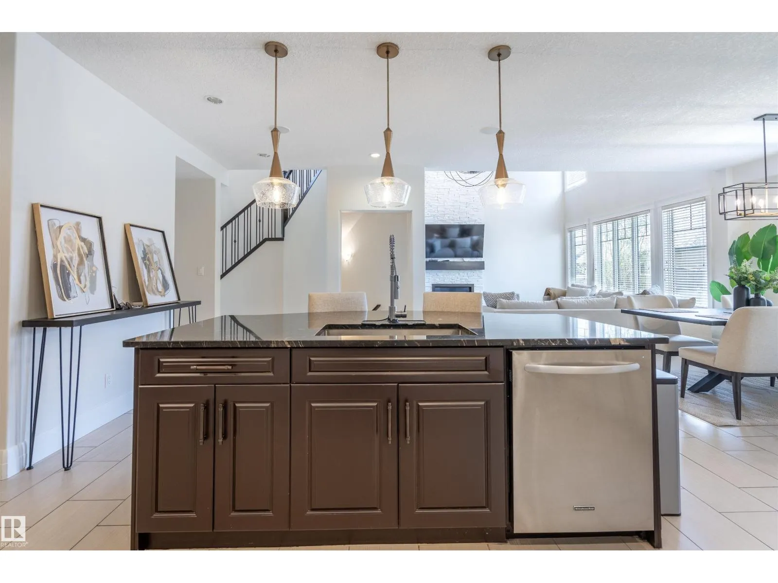 #20 10550 ELLERSLIE RD SW