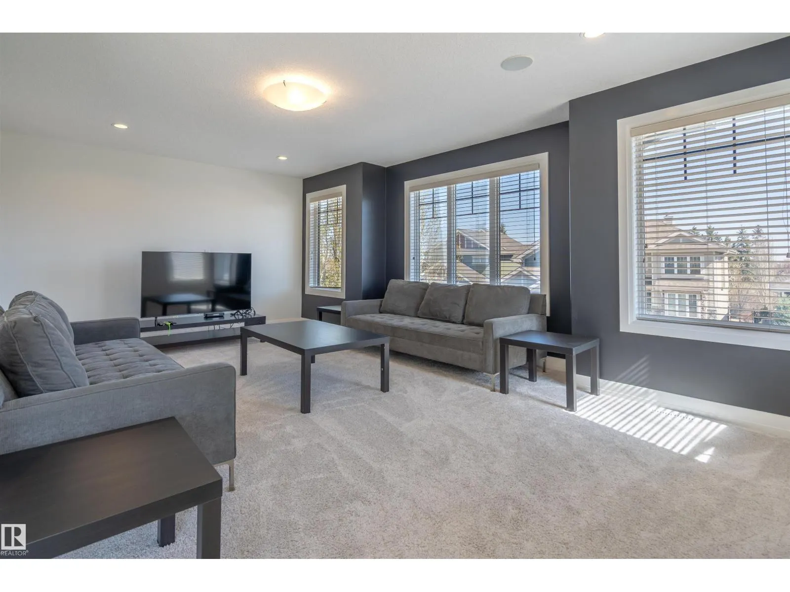 #20 10550 ELLERSLIE RD SW