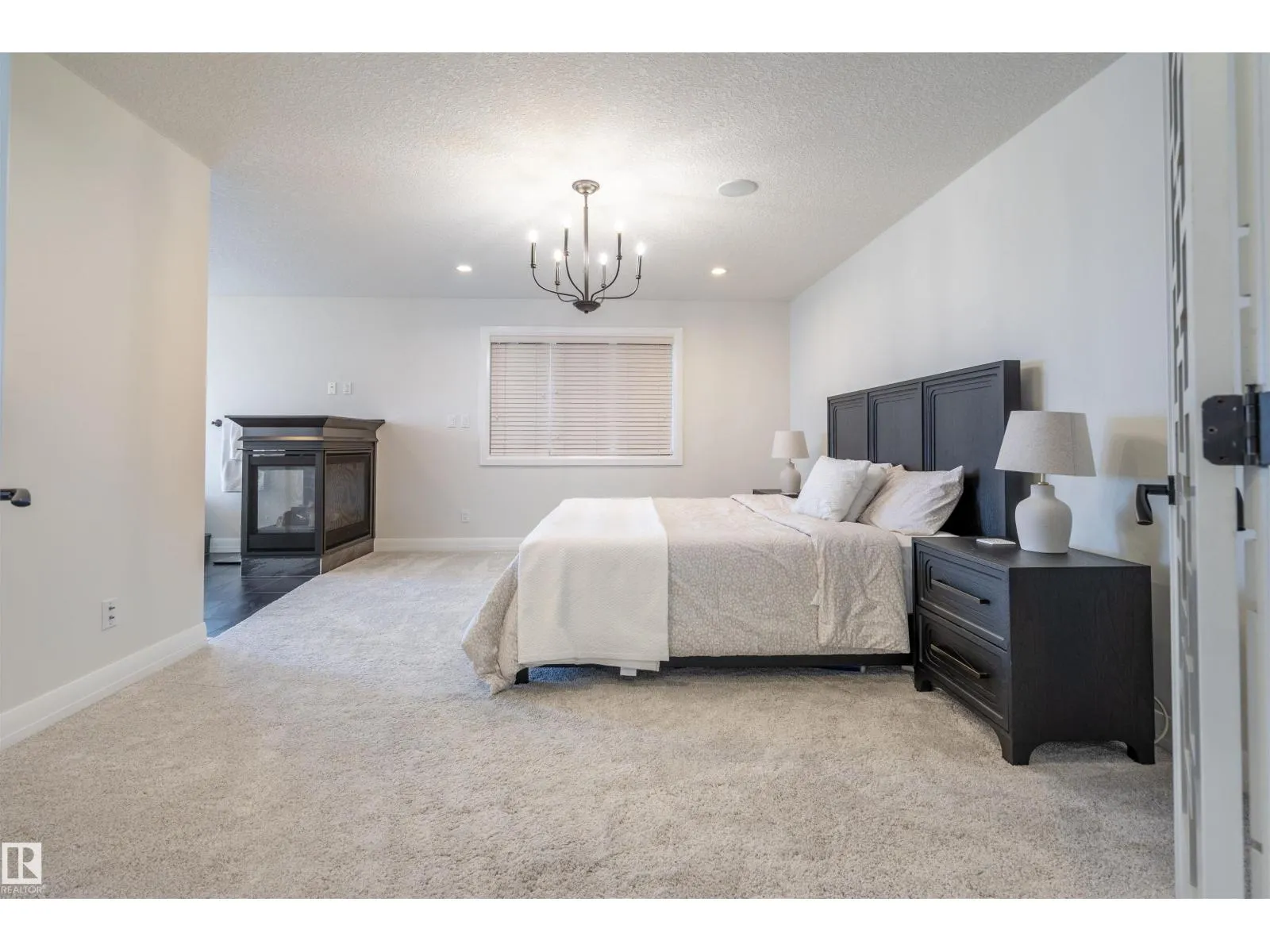 #20 10550 ELLERSLIE RD SW