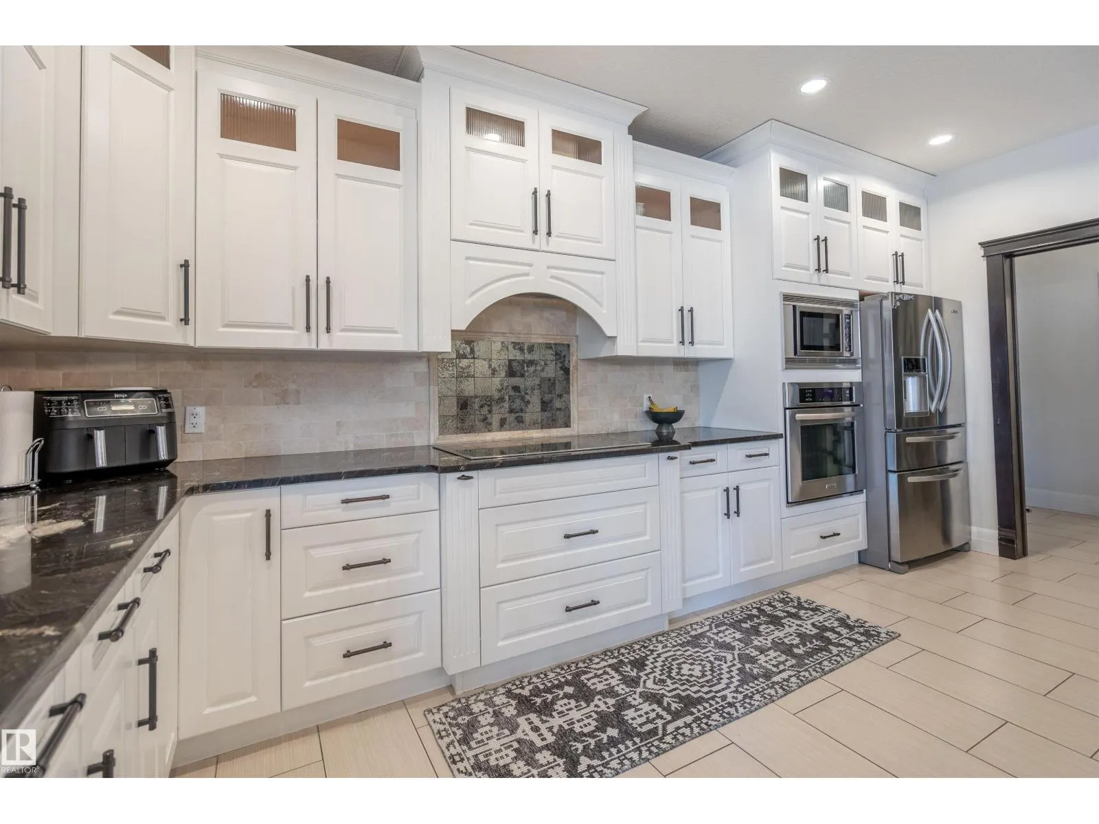 #20 10550 ELLERSLIE RD SW