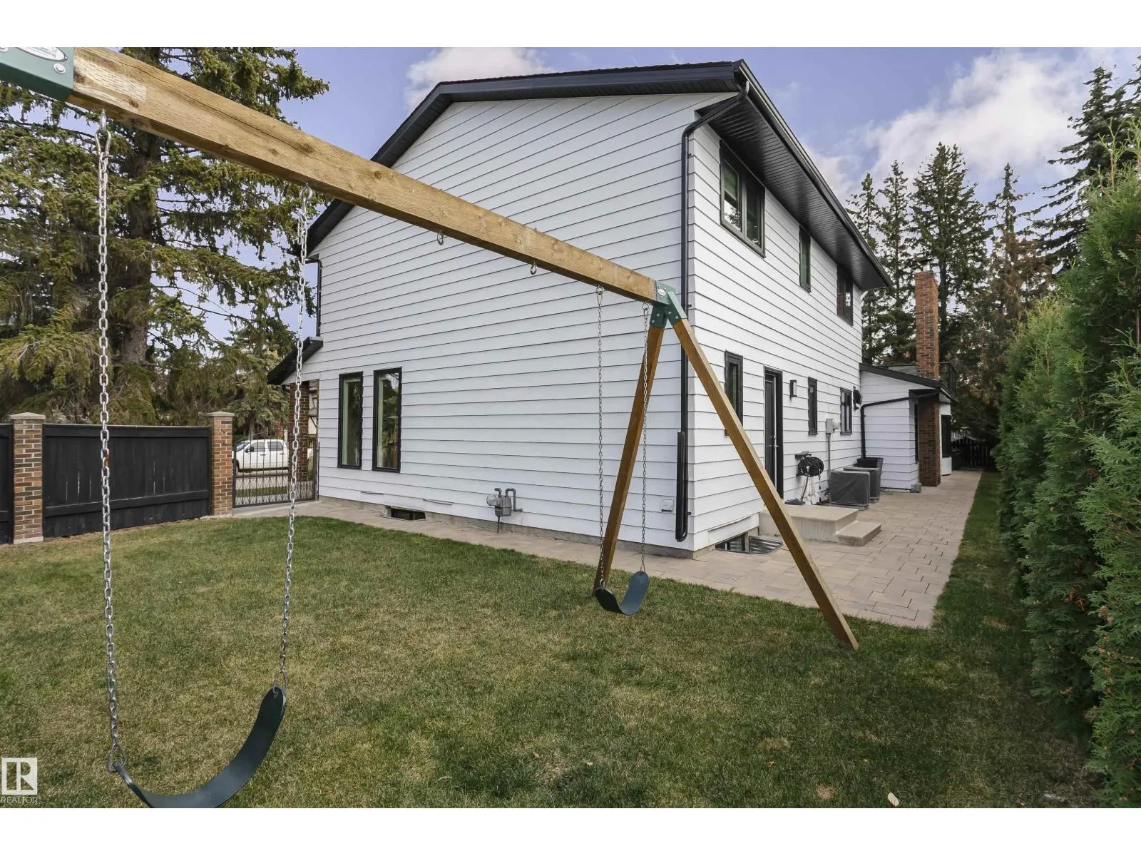 177 Wolf Willow CR NW NW