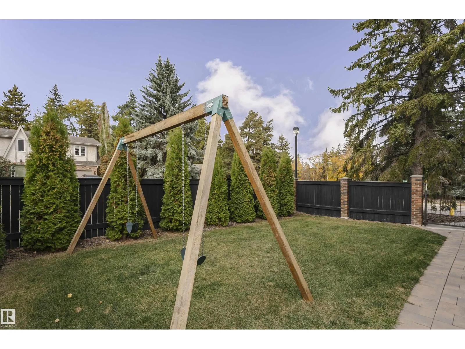 177 Wolf Willow CR NW NW