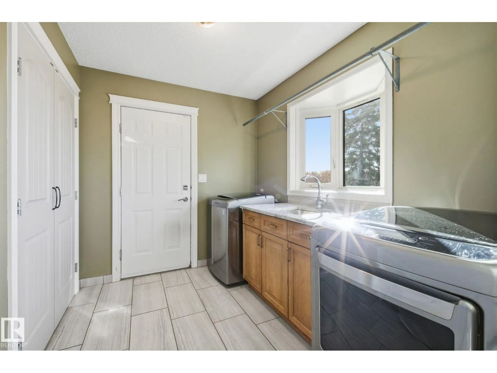 22516 TWP ROAD 572