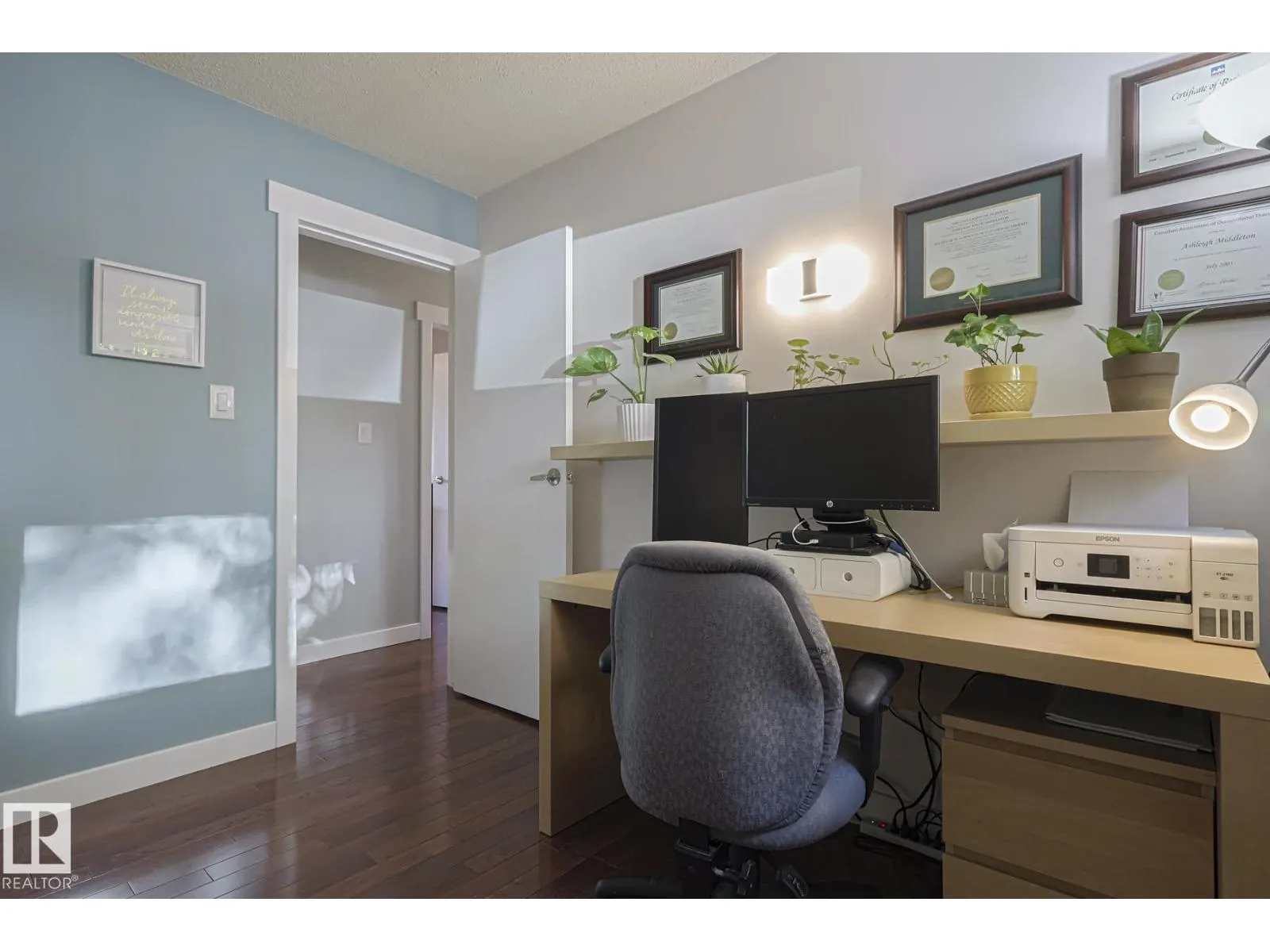 106 FOREST DR