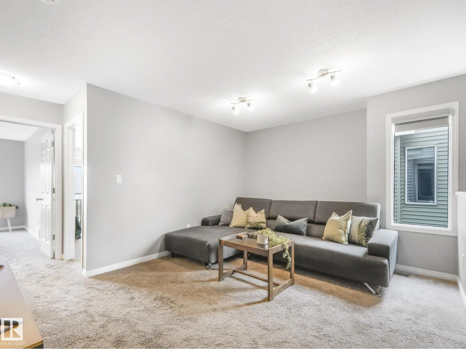 1671 CHAPMAN WY SW