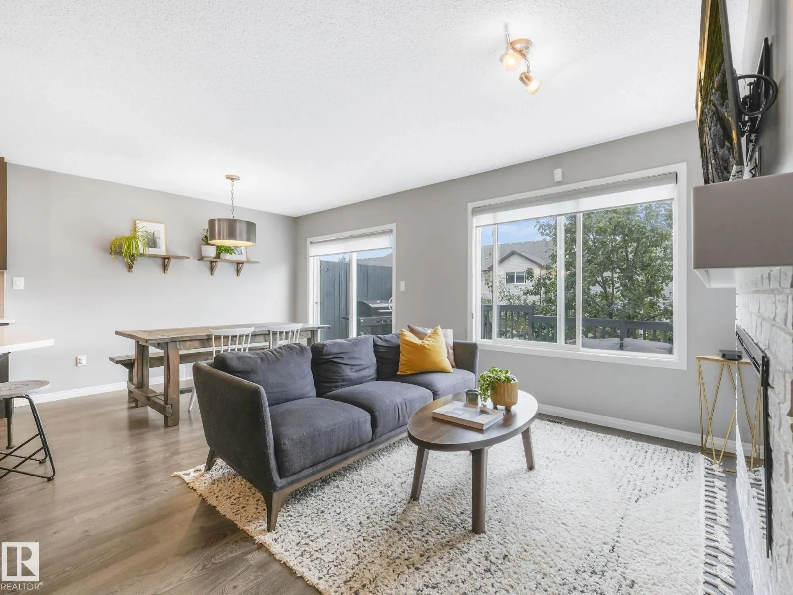 1671 CHAPMAN WY SW