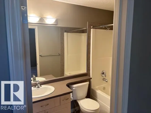 #33 1128 156 ST NW