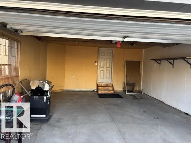 #33 1128 156 ST NW