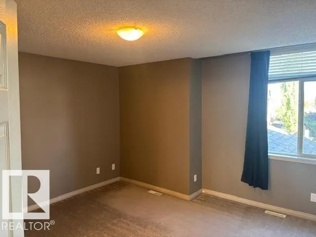 #33 1128 156 ST NW