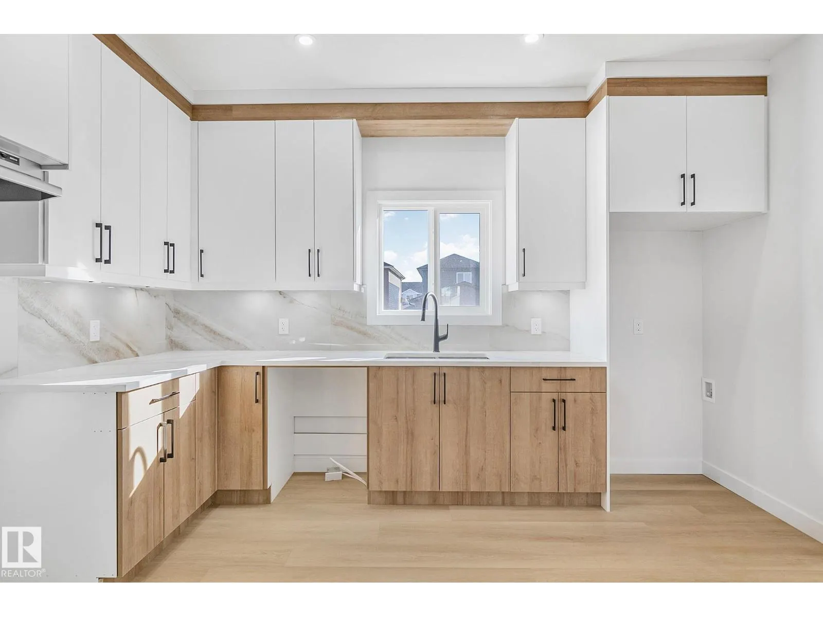 10617 99 ST