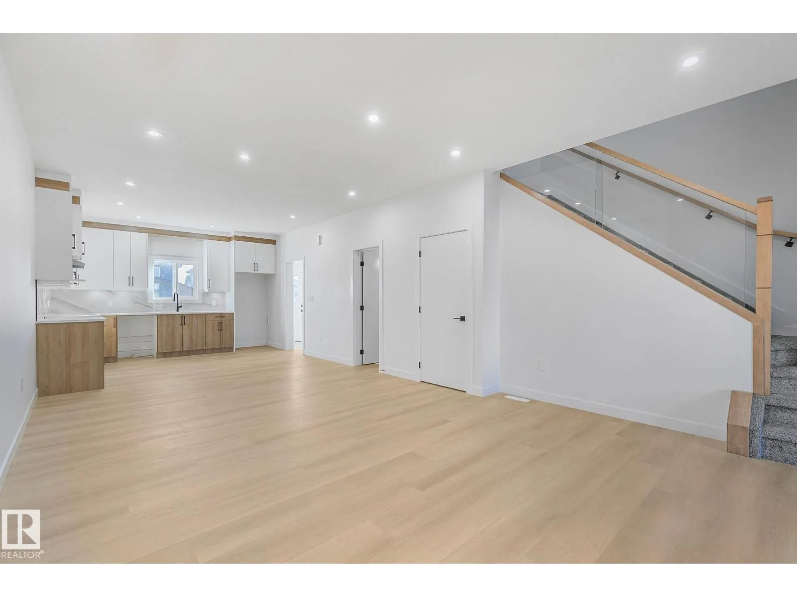 10617 99 ST