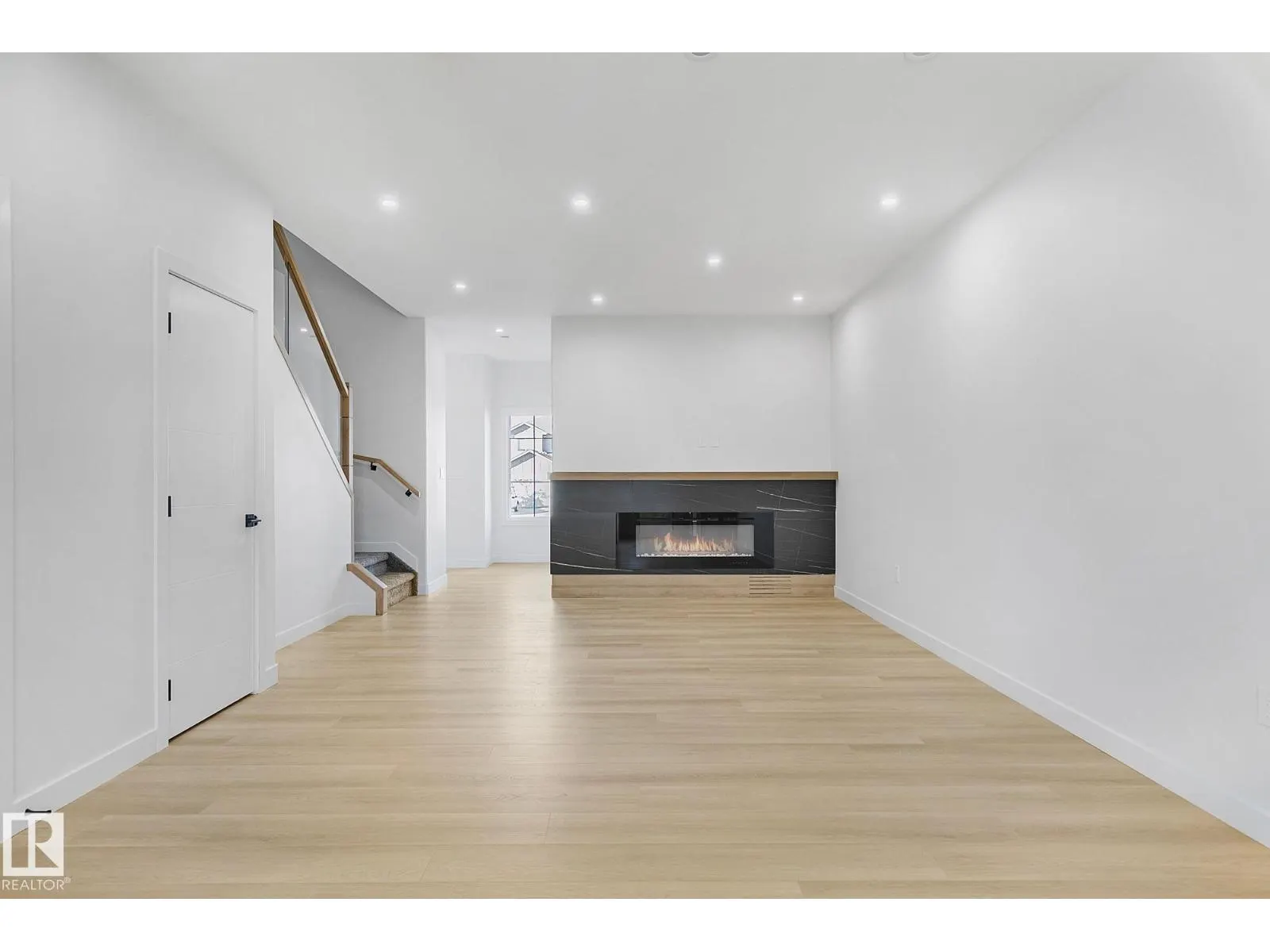 10617 99 ST