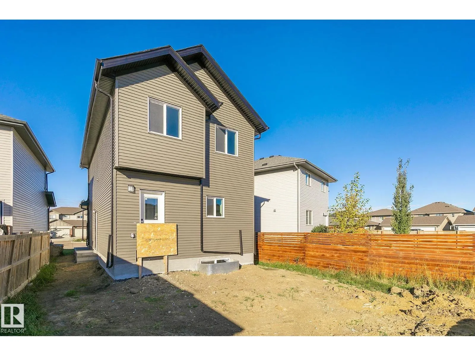 10617 99 ST