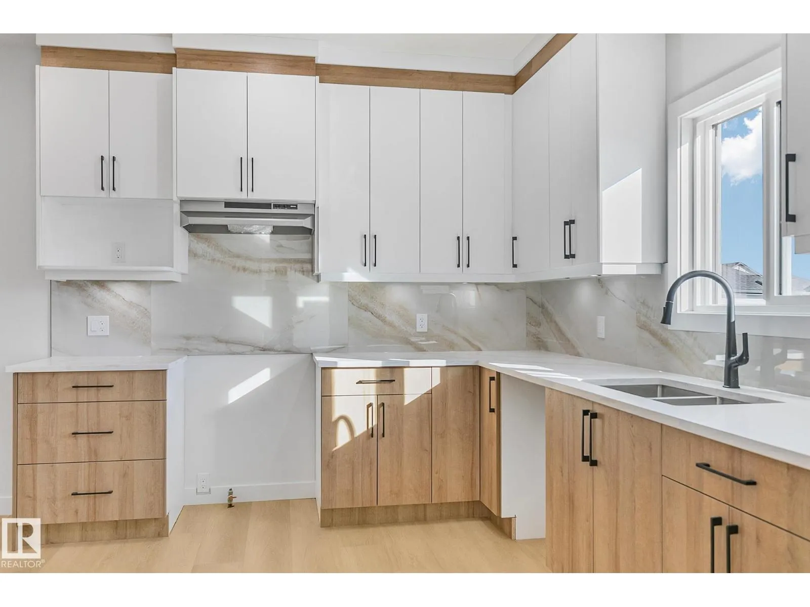 10617 99 ST