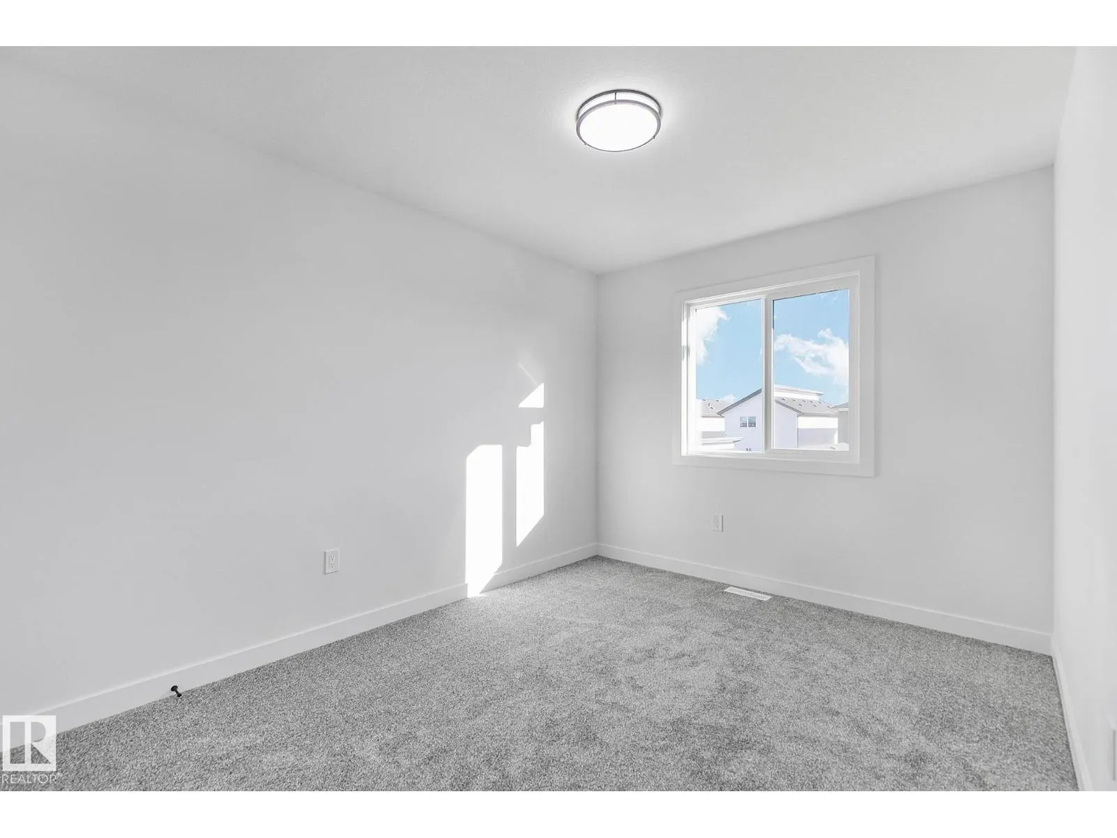 10617 99 ST