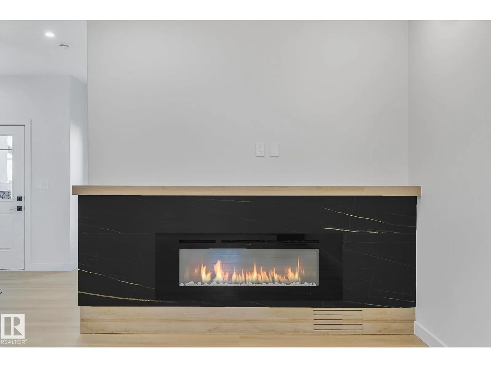 10617 99 ST