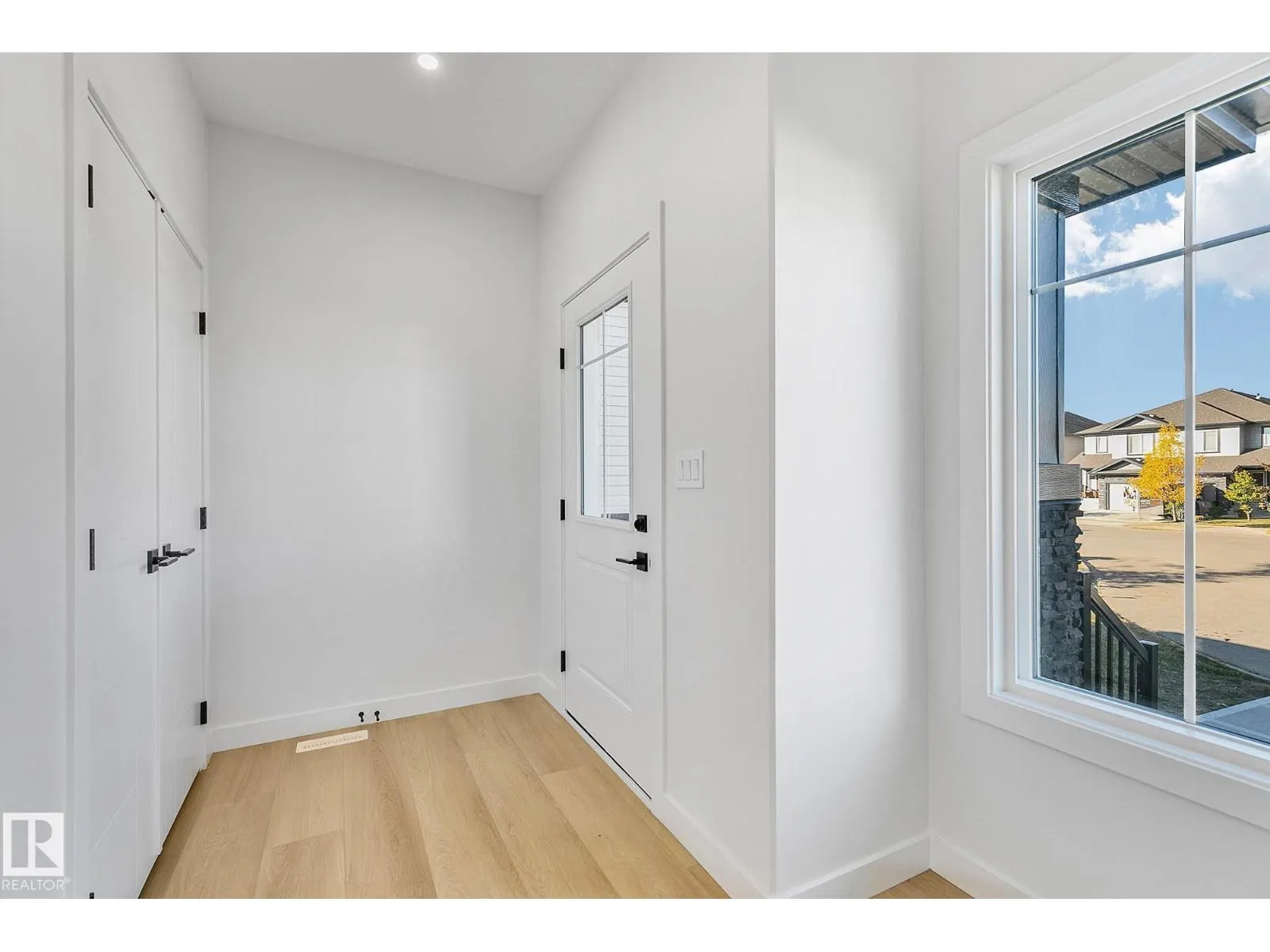 10617 99 ST