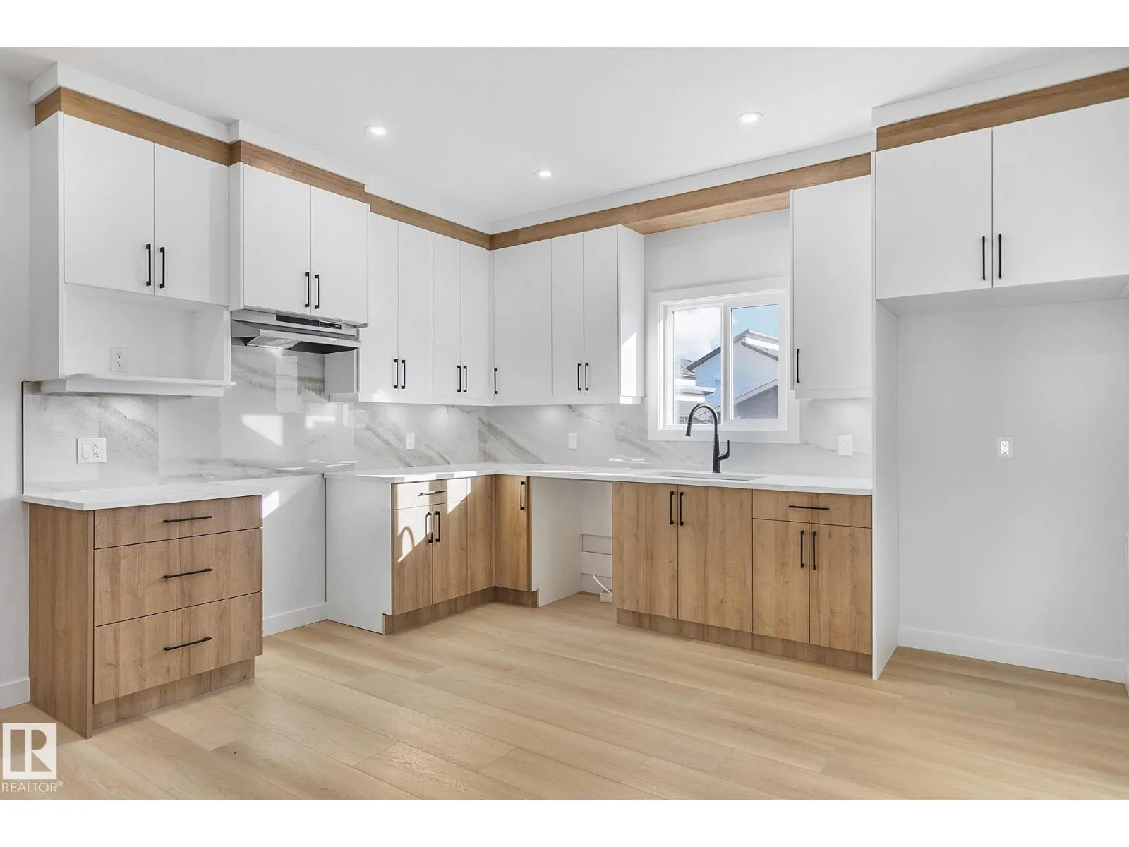 10617 99 ST