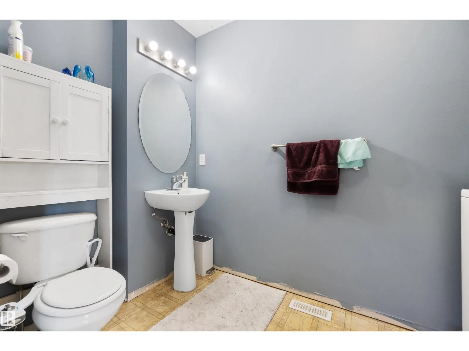 #36 2503 24 ST NW