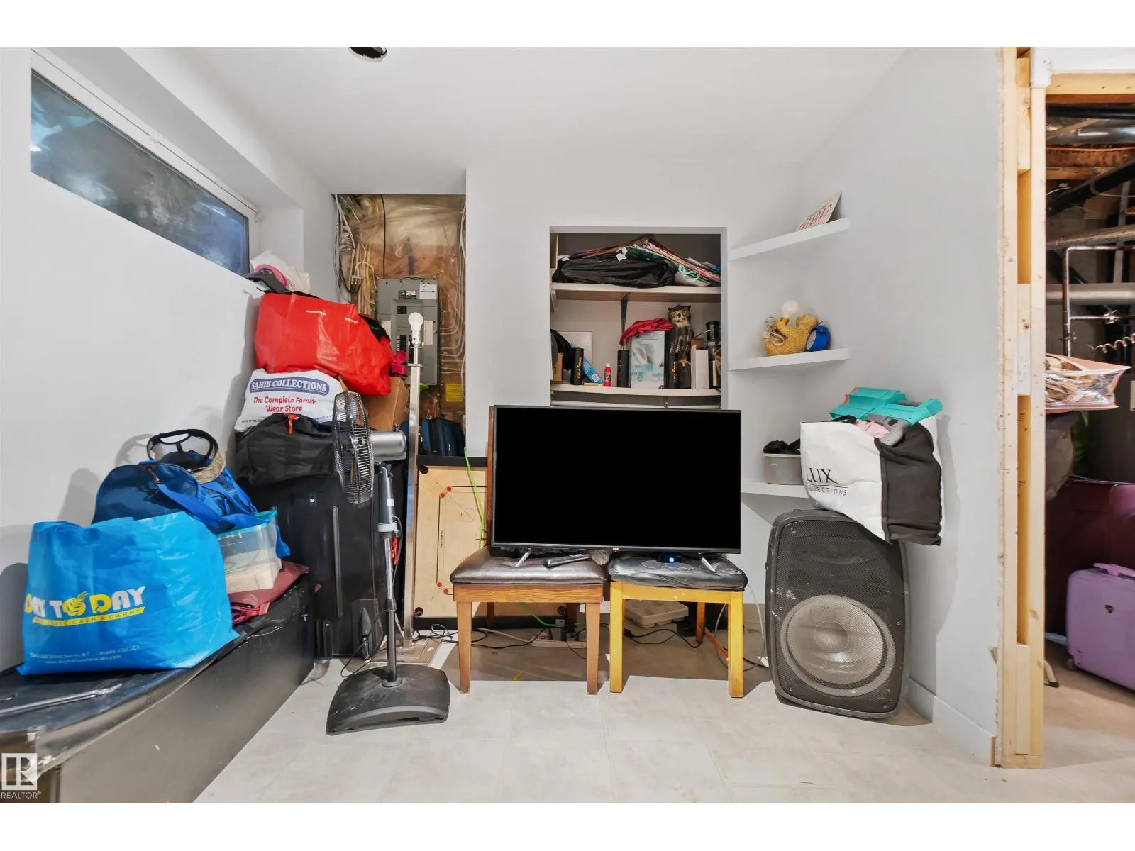 #36 2503 24 ST NW