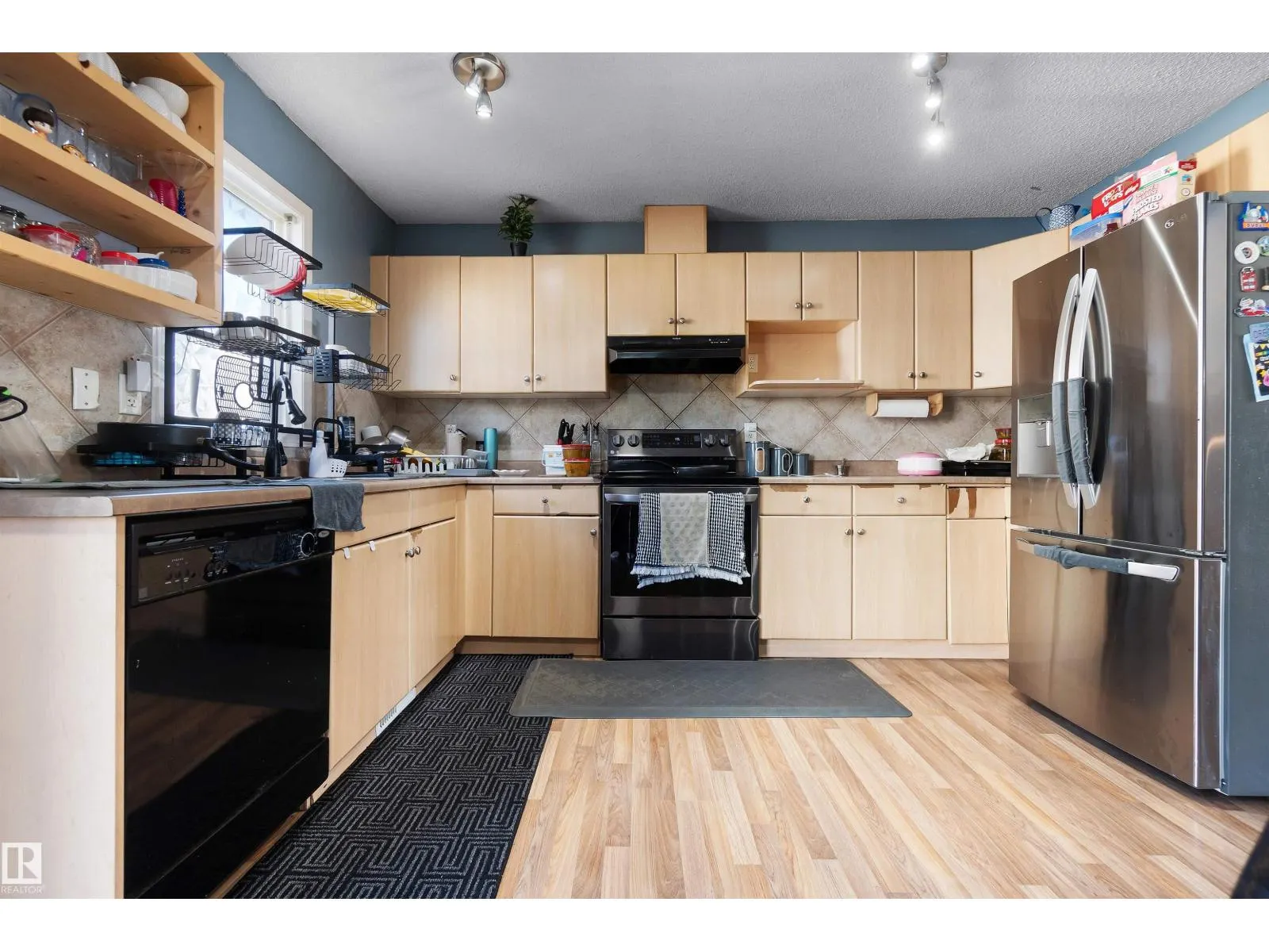 #36 2503 24 ST NW