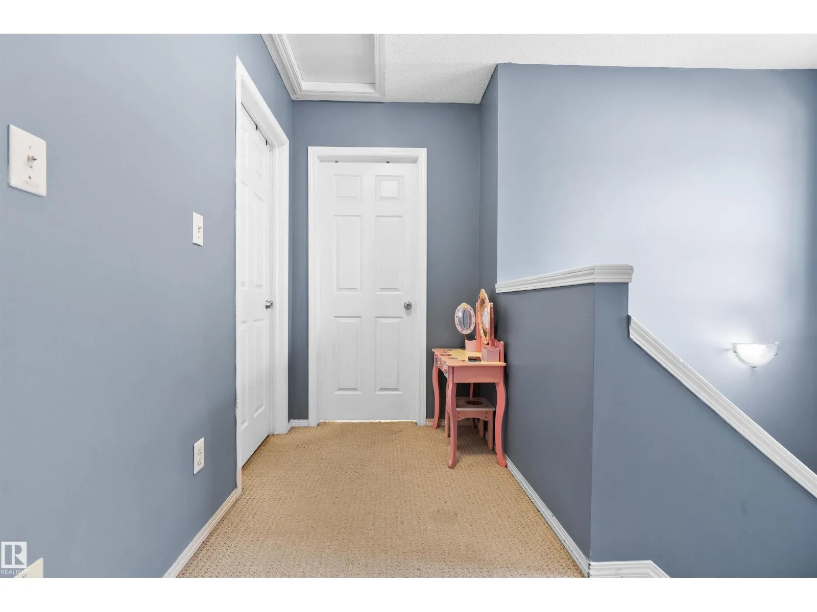 #36 2503 24 ST NW