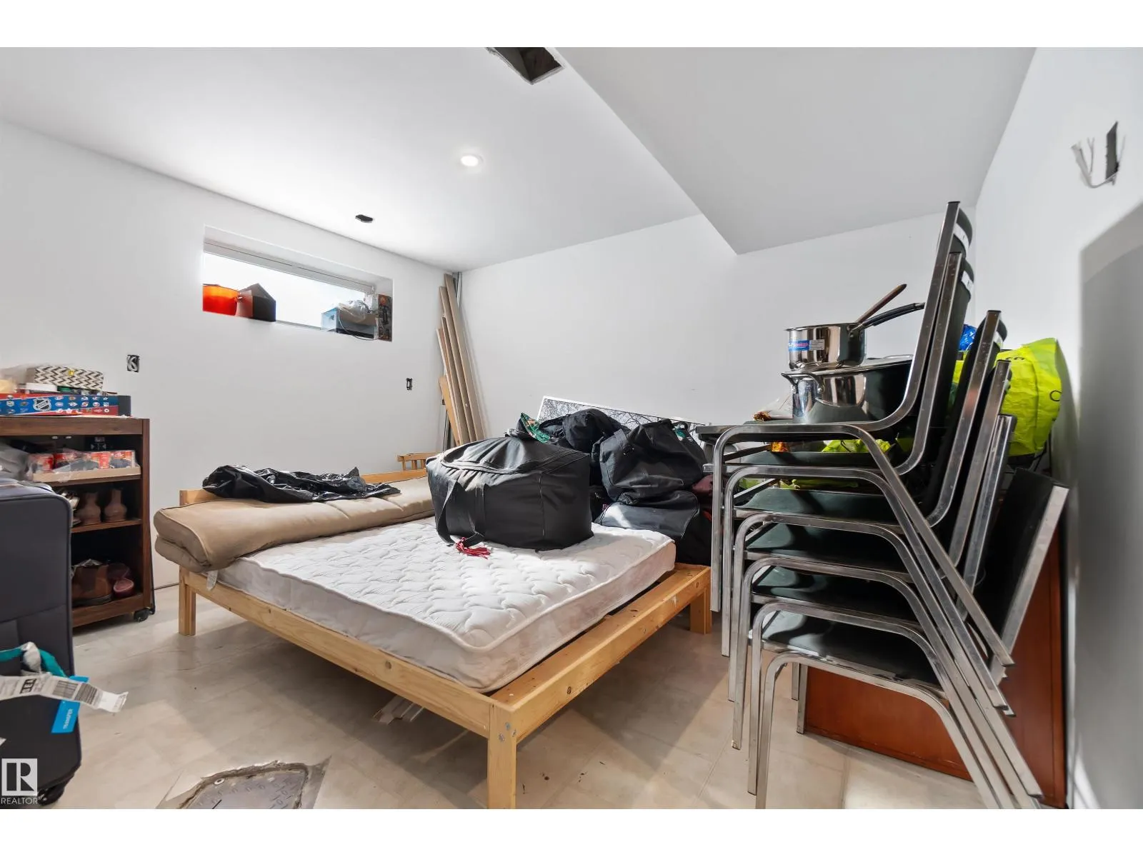#36 2503 24 ST NW