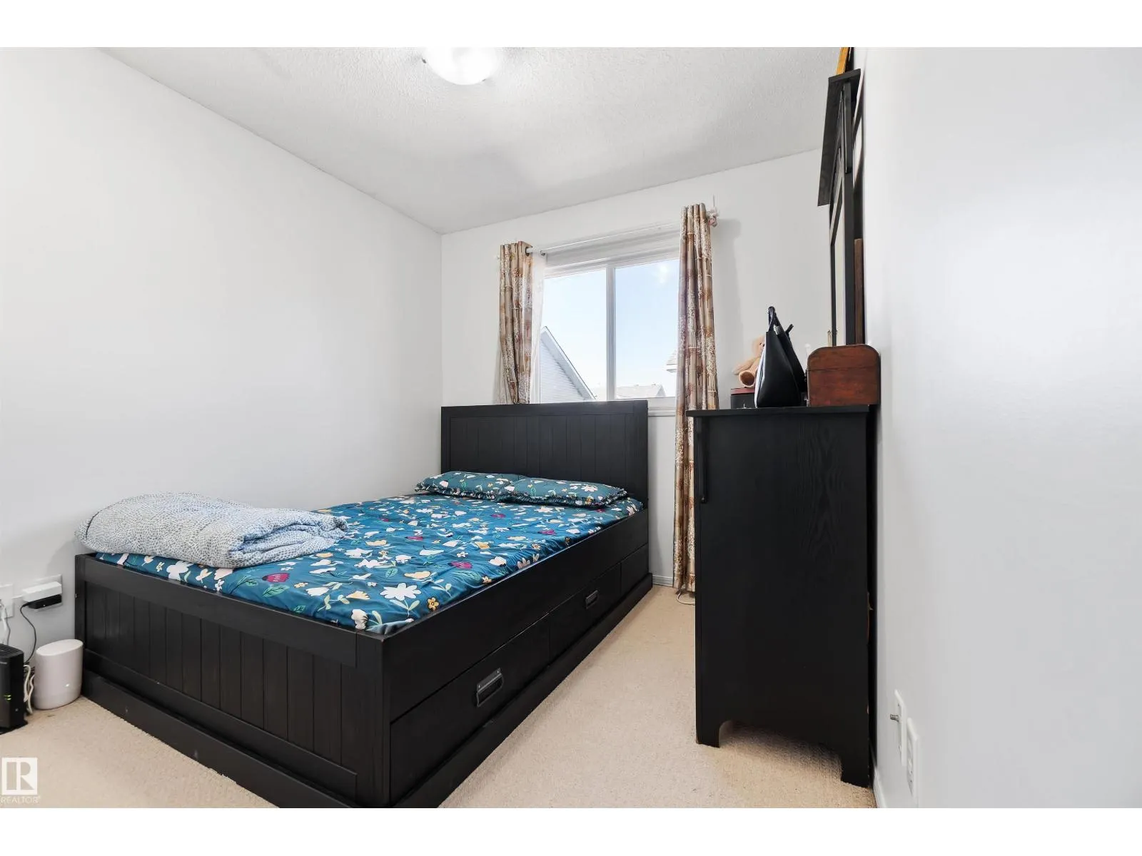 #36 2503 24 ST NW
