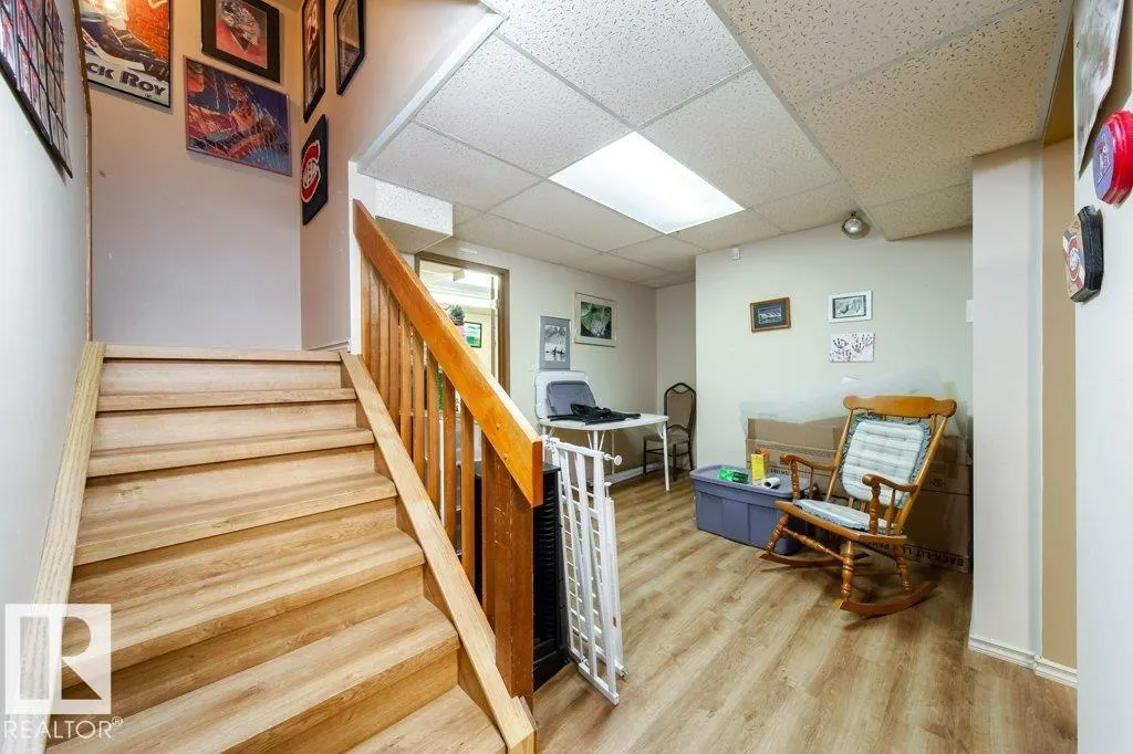 8610 152B AV NW