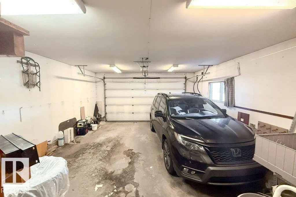 8610 152B AV NW