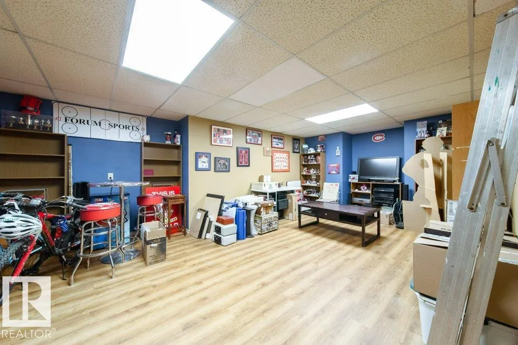 8610 152B AV NW