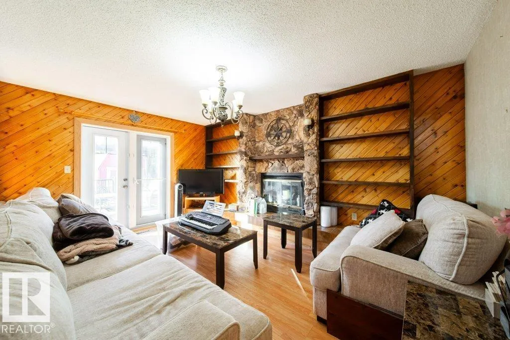 8610 152B AV NW