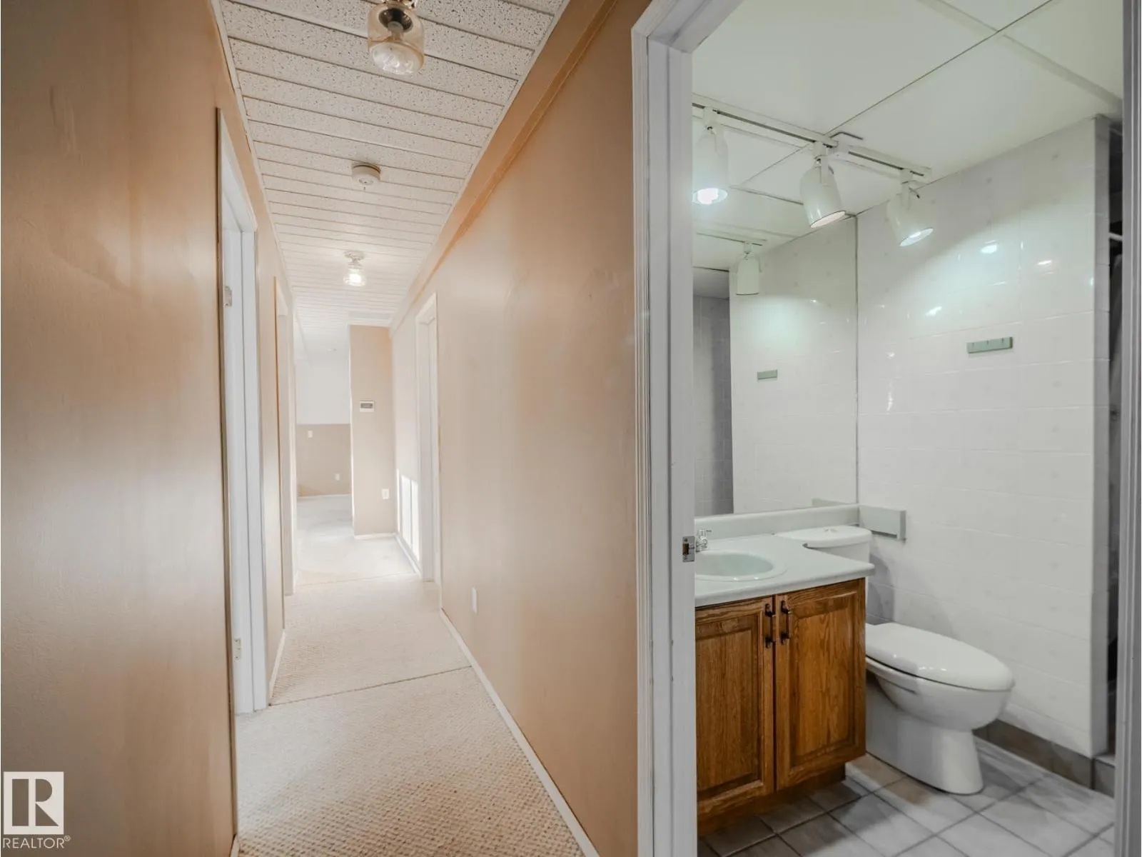 11410 46 ST NW