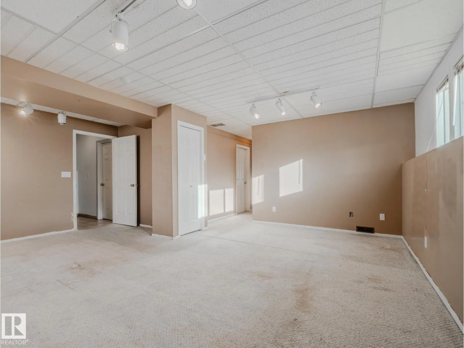 11410 46 ST NW