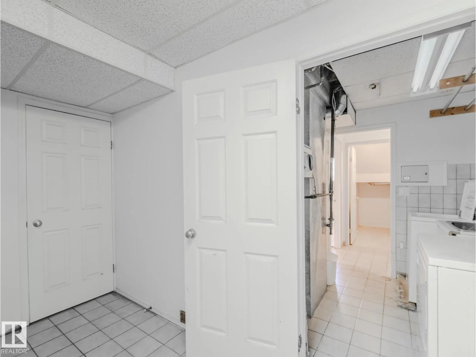 11410 46 ST NW