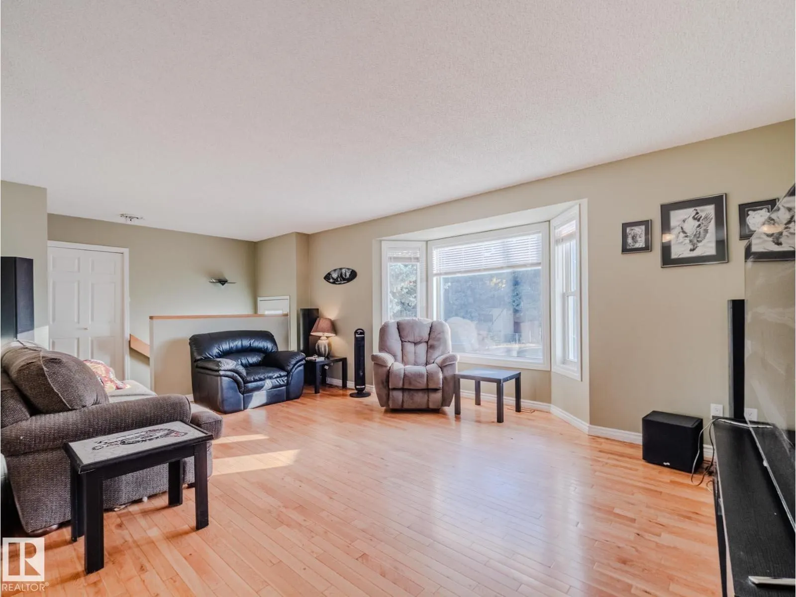 11410 46 ST NW