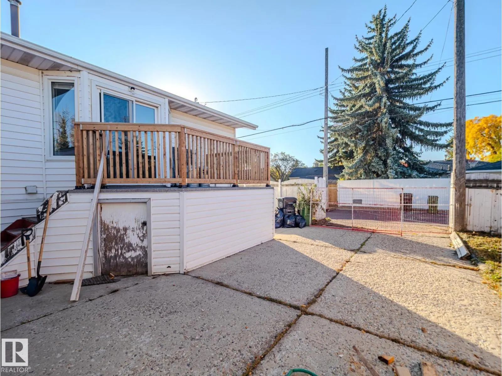 11410 46 ST NW
