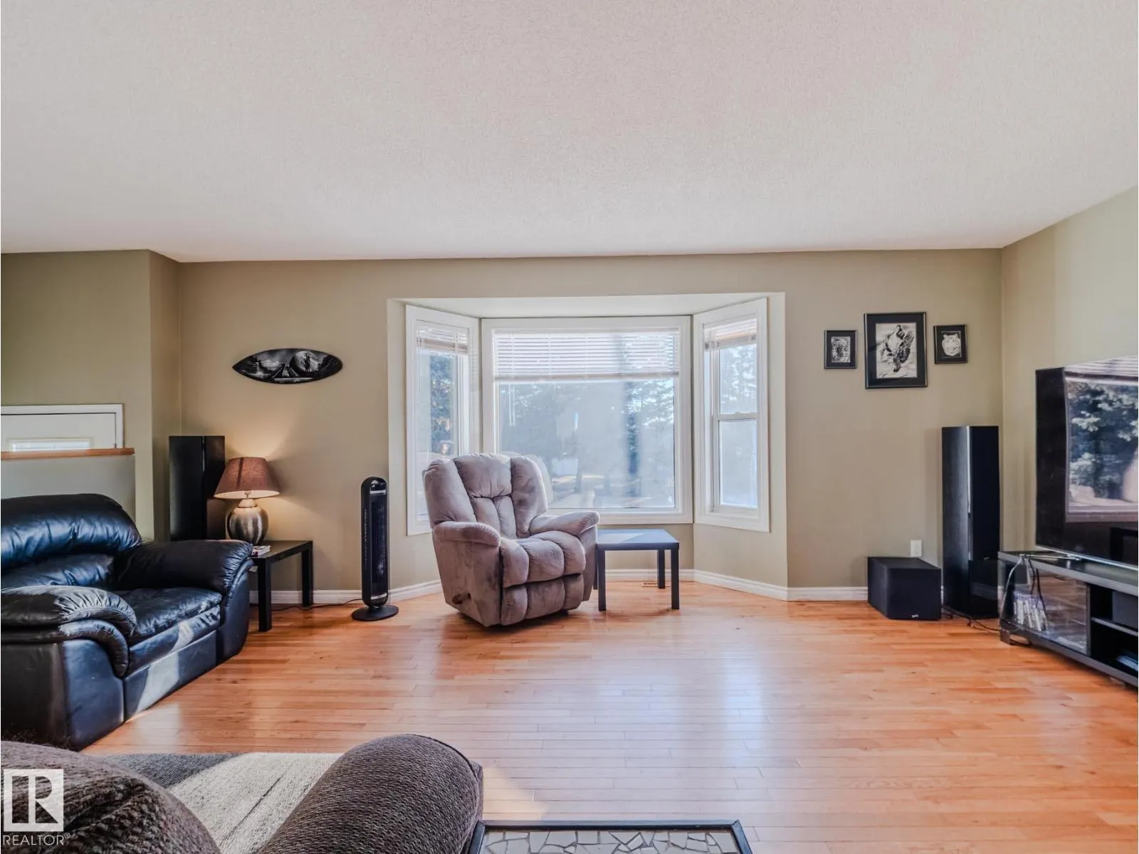 11410 46 ST NW